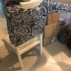 NWT - Cache Stretch Top